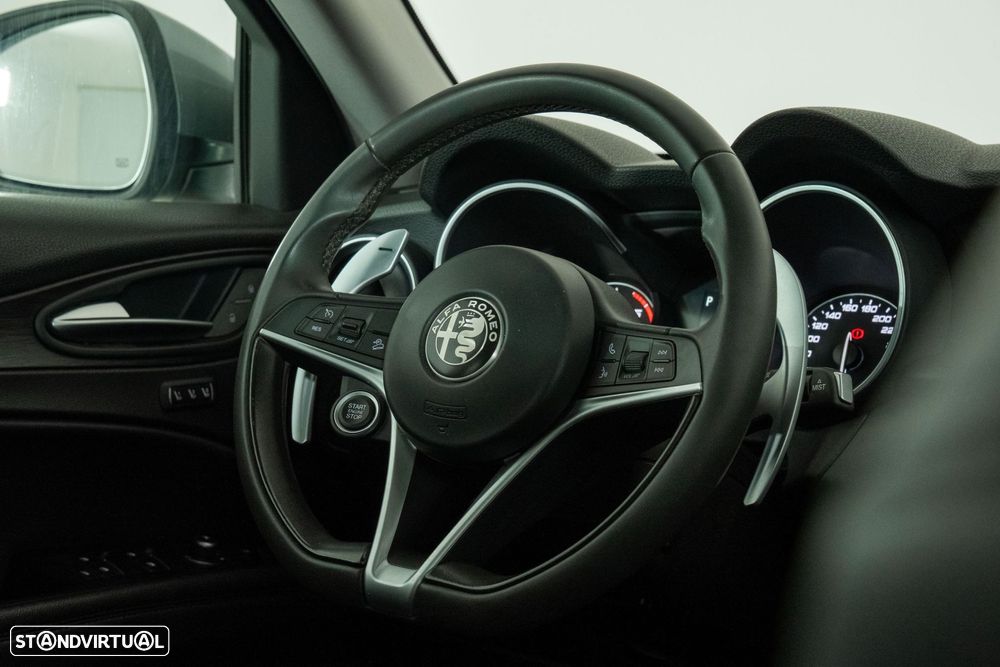 Alfa Romeo Stelvio 2.2 D Super AT8 Q4 - 31