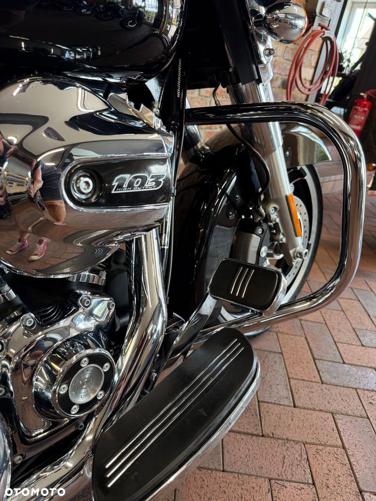Harley-Davidson Touring Street Glide - 14
