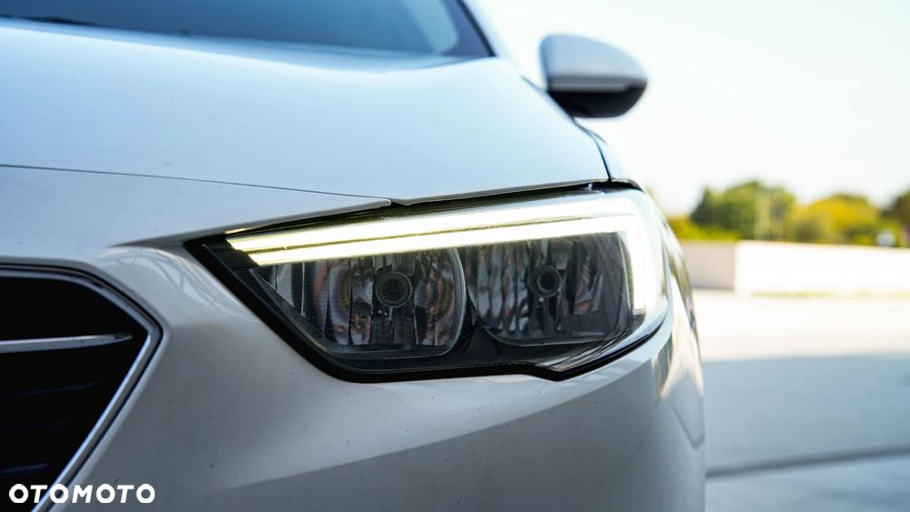 Opel Insignia 2.0 CDTI Innovation S&S - 11