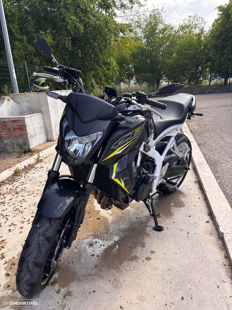 Honda CB 650F Akrapovic - 1