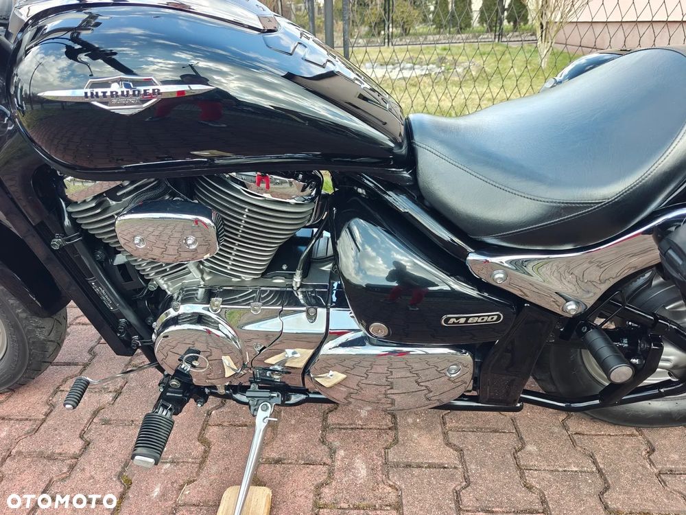 Suzuki Intruder - 20