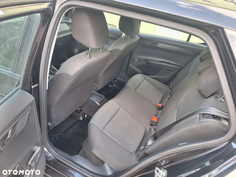 Skoda Fabia 1.0 MPI Cool Edition - 10