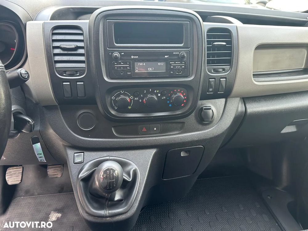 Renault Trafic - 15