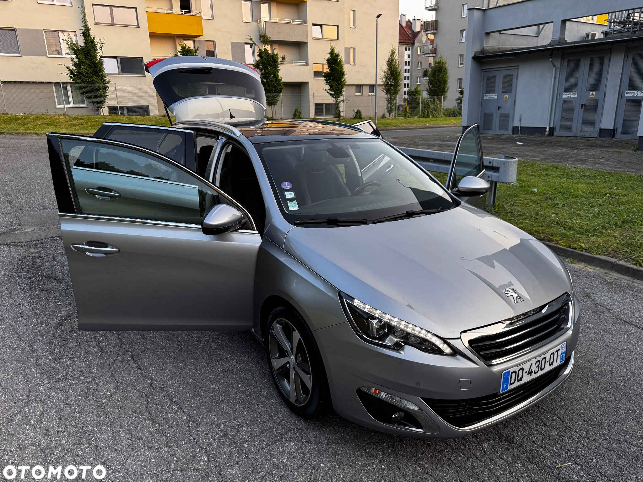Peugeot 308 SW PureTech 130 Stop & Start Allure - 4