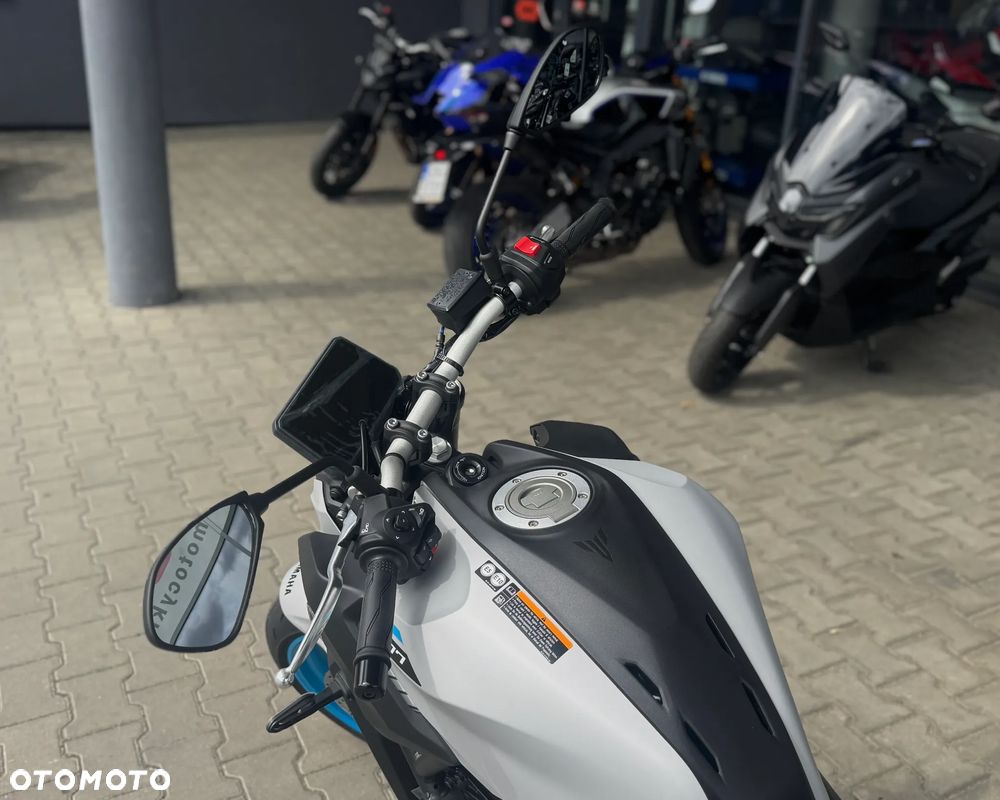 Yamaha MT - 3