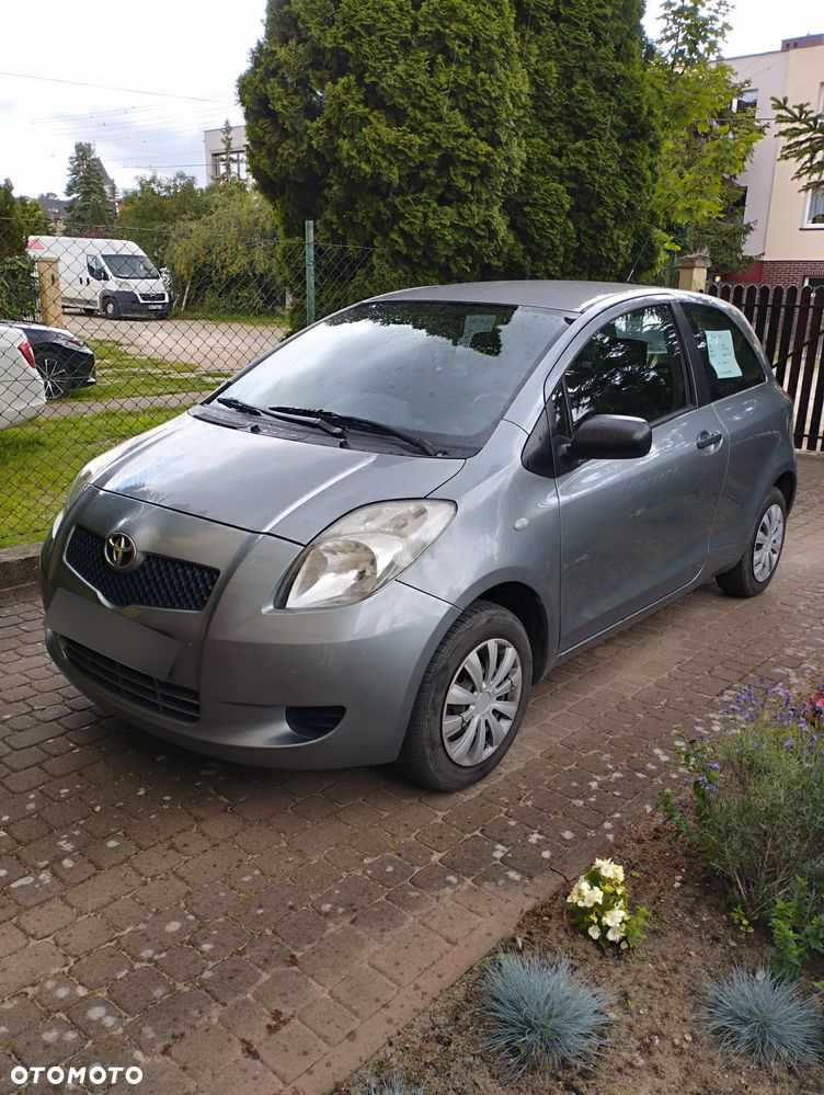 Toyota Yaris 1.0 Terra - 1