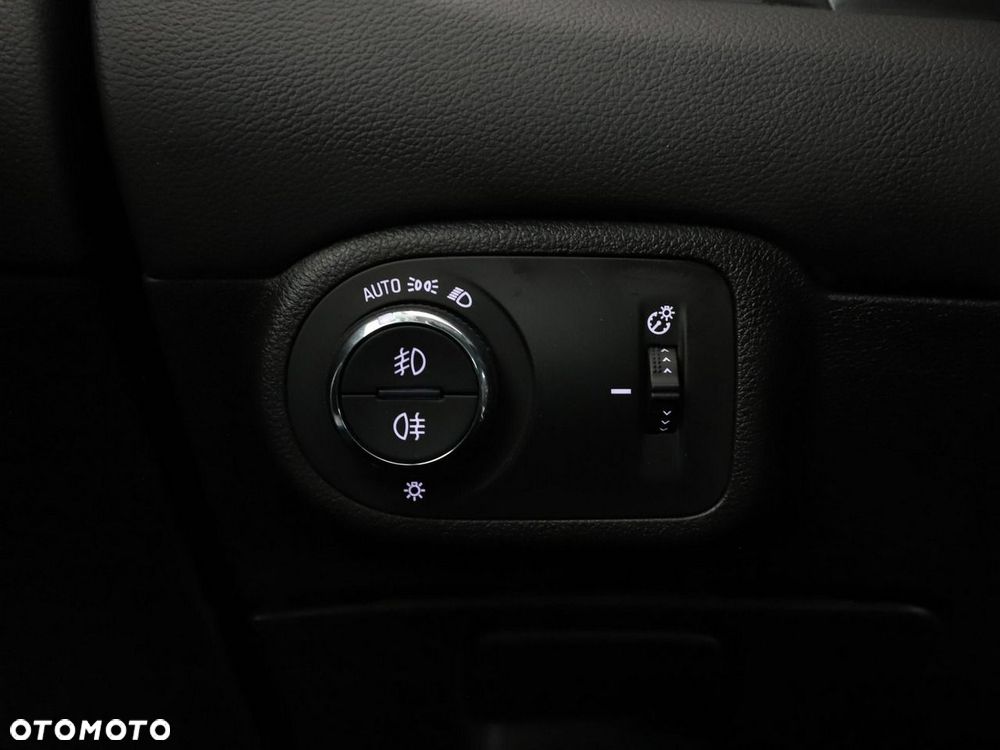 Opel Zafira 2.0 D (CDTI ecoFLEX) Start/Stop Business Innovation - 32