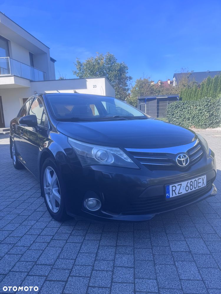 Toyota Avensis 2.2 D-4D Sol Plus - 4