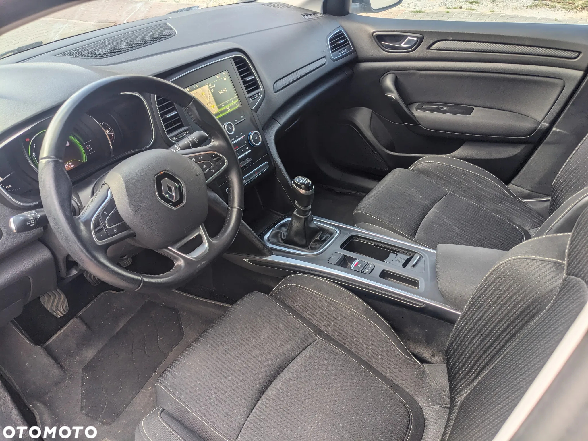 Renault Megane 1.2 Energy TCe Business - 12