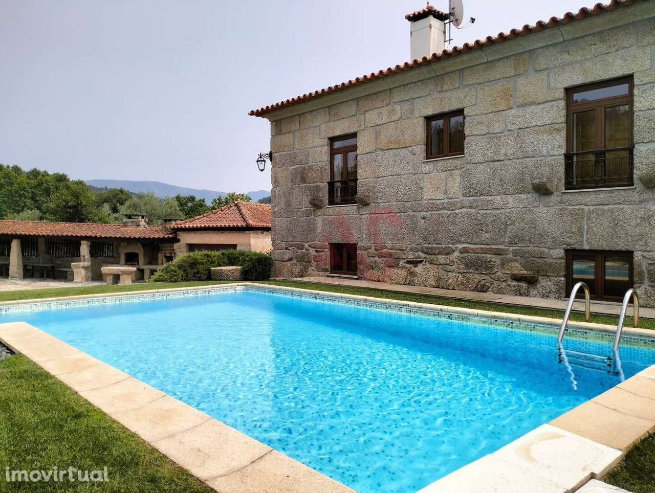 Casa do Loureiro em Paradança, Mondim de Basto - Grande imagem: 3/44
