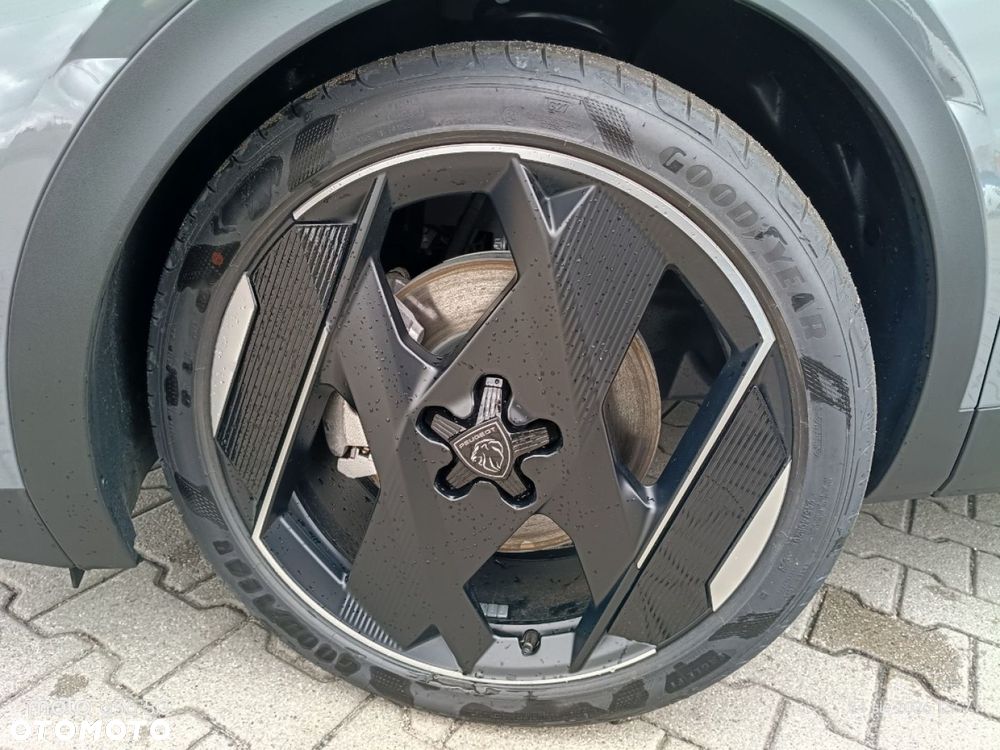 Peugeot 408 - 24