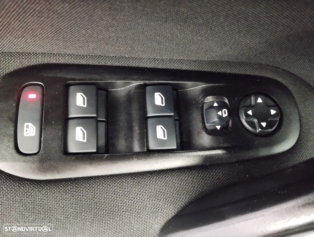 Peugeot 308 SW 1.6 BlueHDi Style - 18