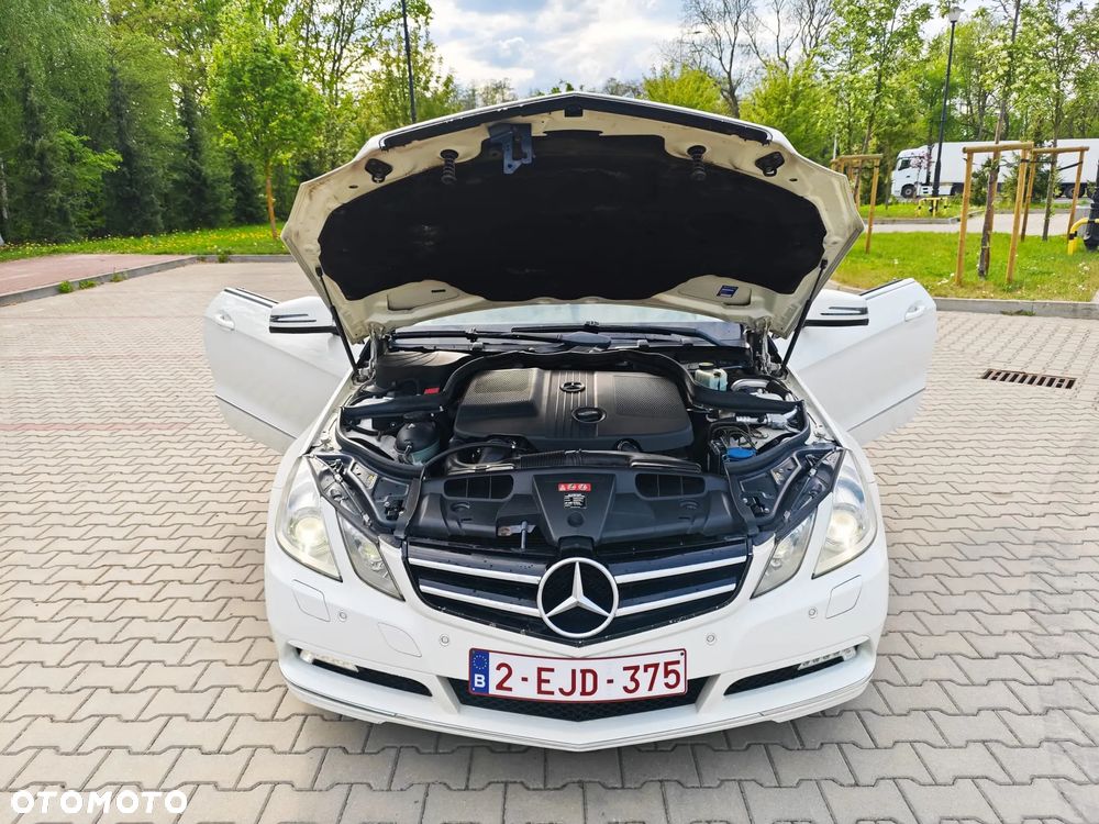 Mercedes-Benz Klasa E 220 CDI DPF BlueEFFICIENCY 7G-TRONIC Avantgarde - 24