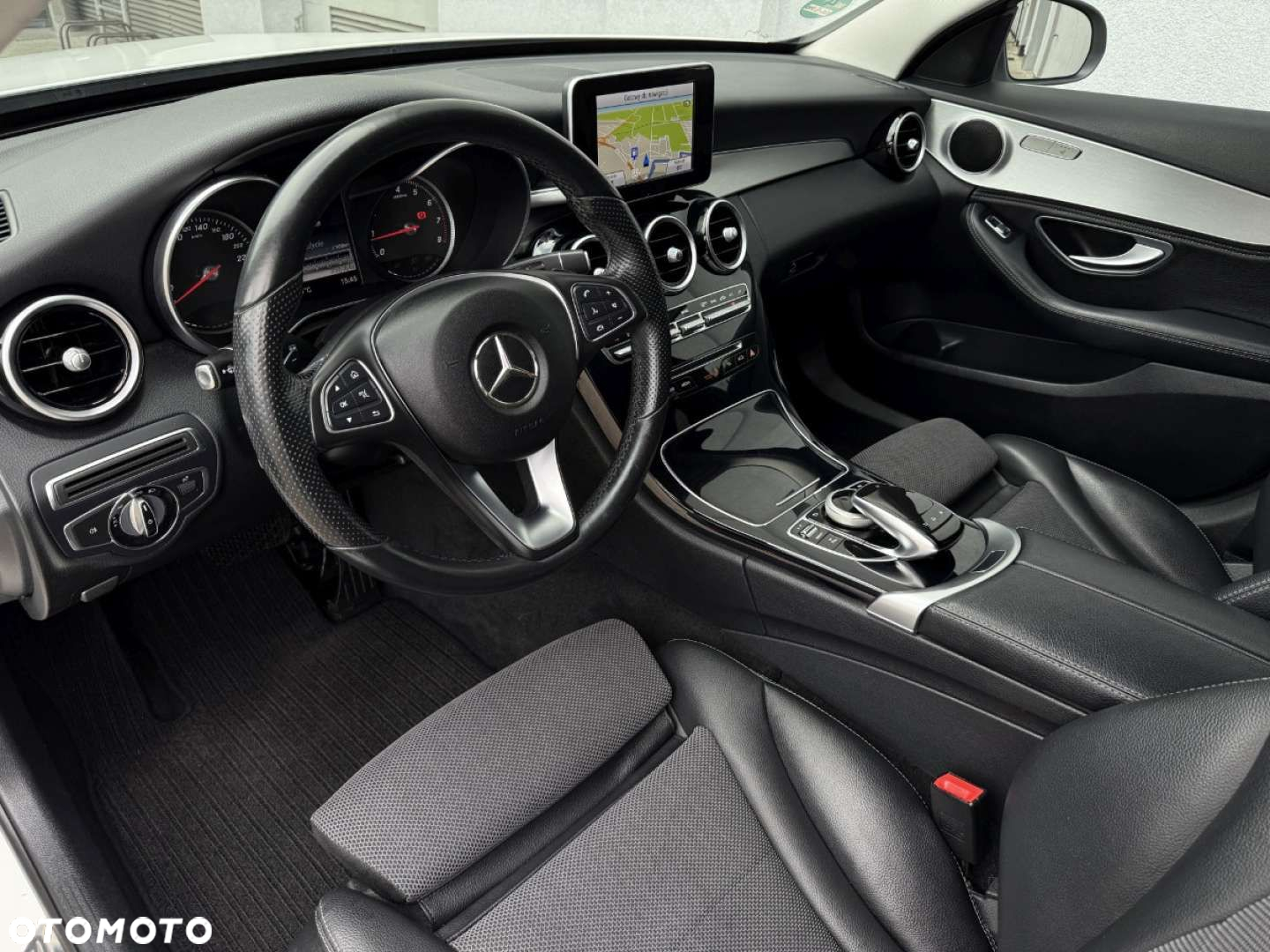 Mercedes-Benz Klasa C 180 T 7G-TRONIC Avantgarde - 17