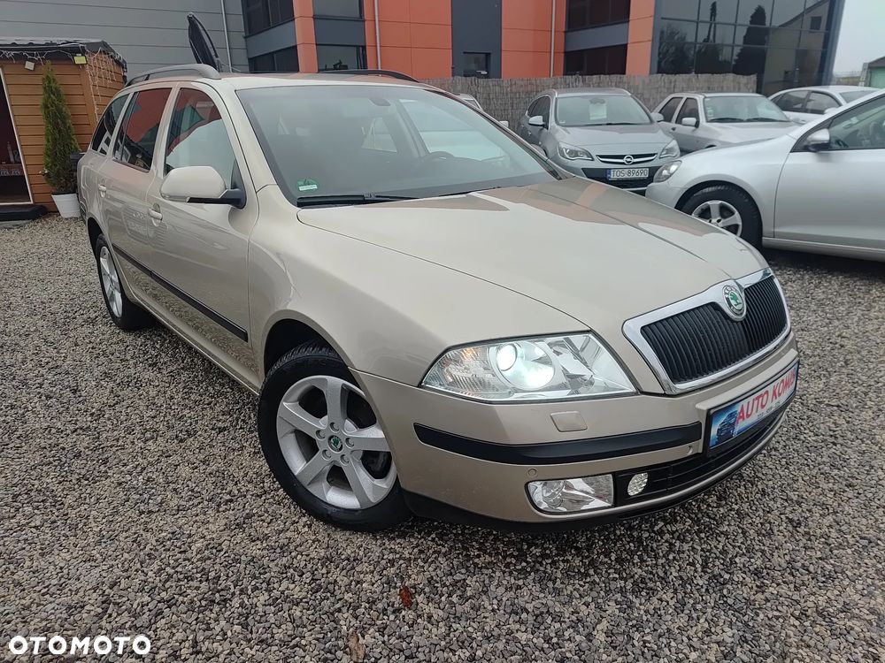 Skoda Octavia 2.0 TDI Ambiente DSG - 5