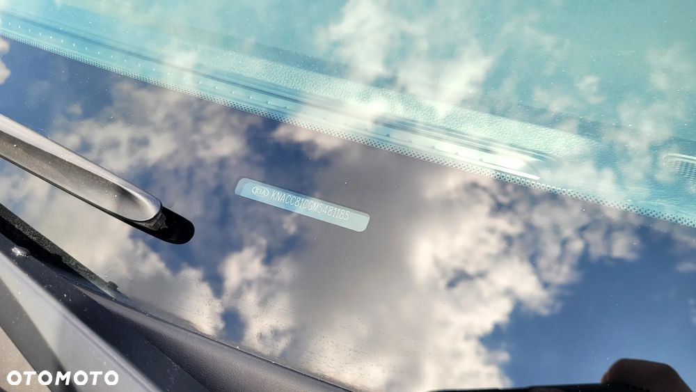 Kia Niro 1.6 GDI Hybrid Business Line - 24