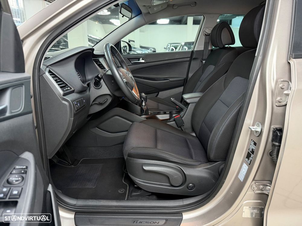 Hyundai Tucson 1.7 CRDi Executive - 15