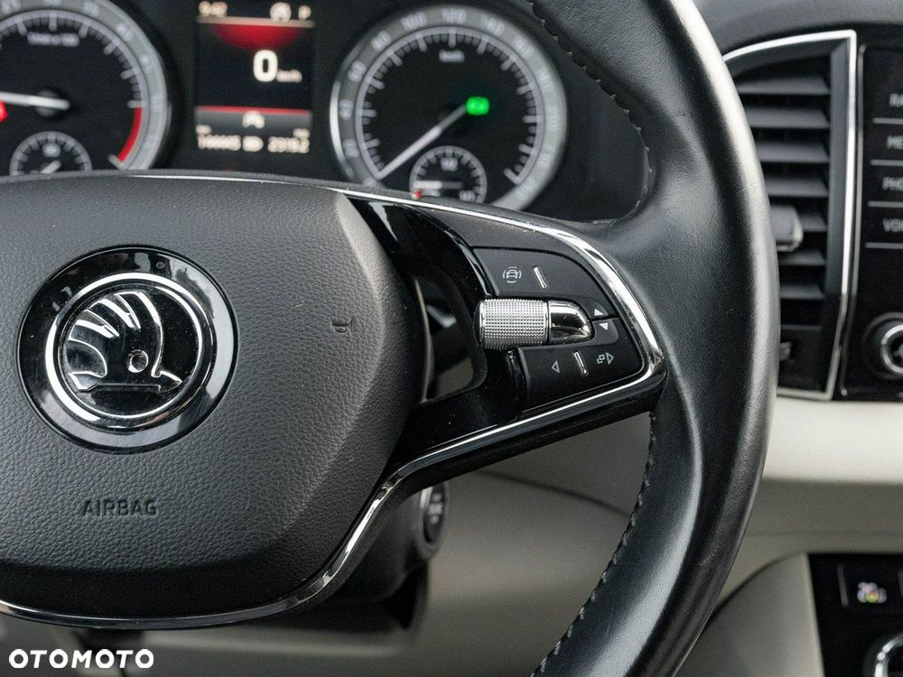 Skoda Karoq 2.0 TDI SCR 4x4 Style DSG - 16