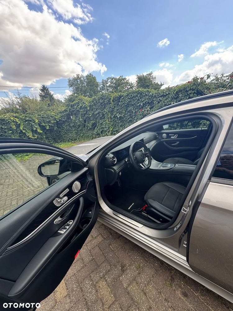 Mercedes-Benz Klasa E 220 d 4-Matic AMG - 15