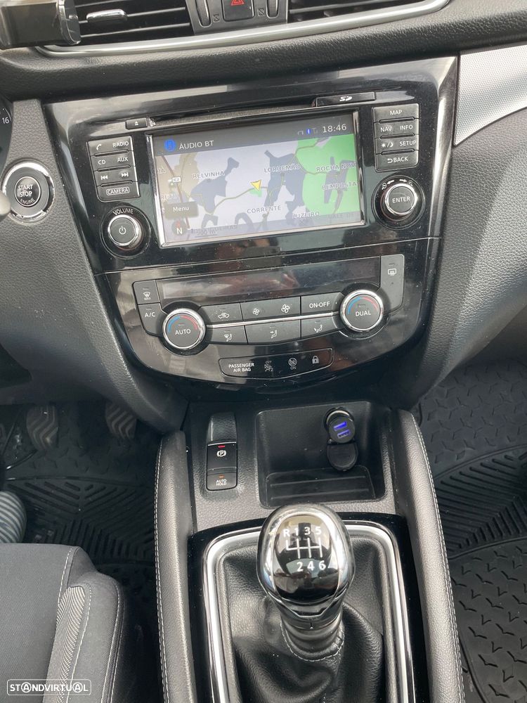 Nissan Qashqai 1.5 dCi N-Connecta Business - 13