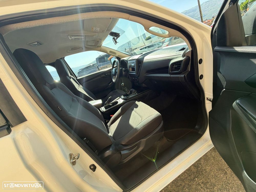 Isuzu D-Max - 15