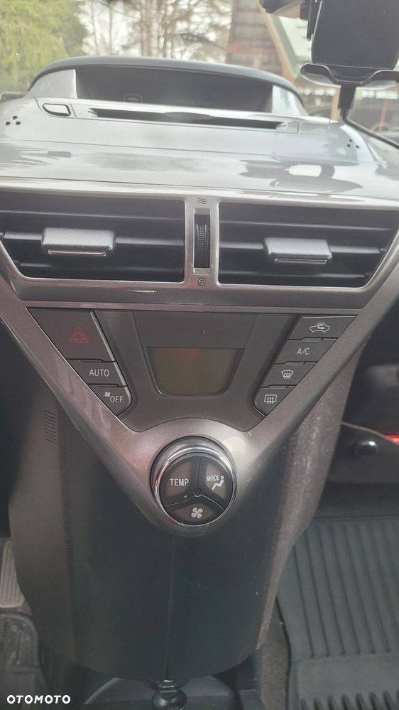 Toyota iQ 1.33 Plus - 8