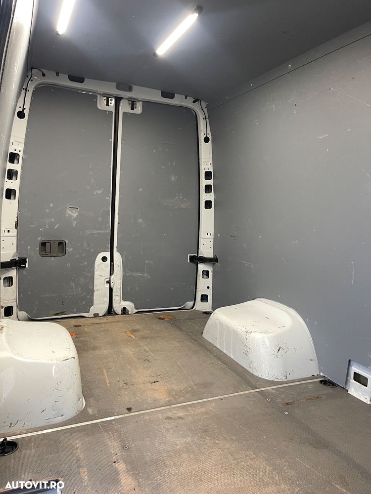 Mercedes-Benz Sprinter 516CDI MEDIU PUNTE DUBLA - 19