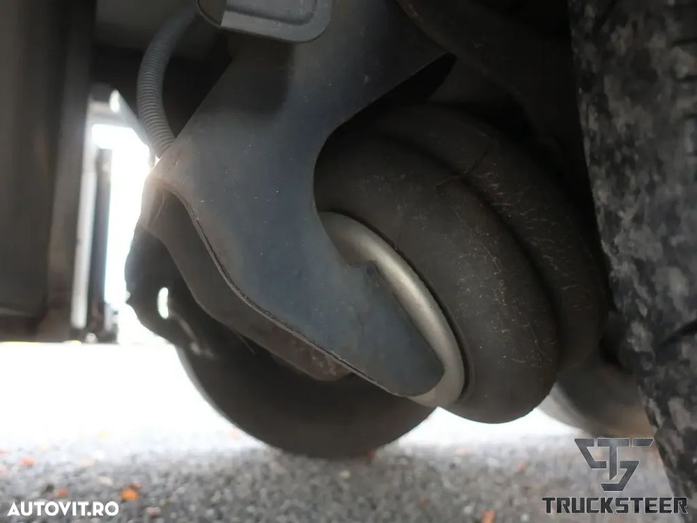 Krone ThermoKing SLXi 300 - 9