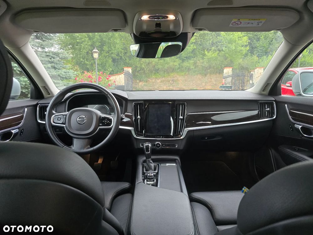 Volvo V90 D4 Momentum - 3