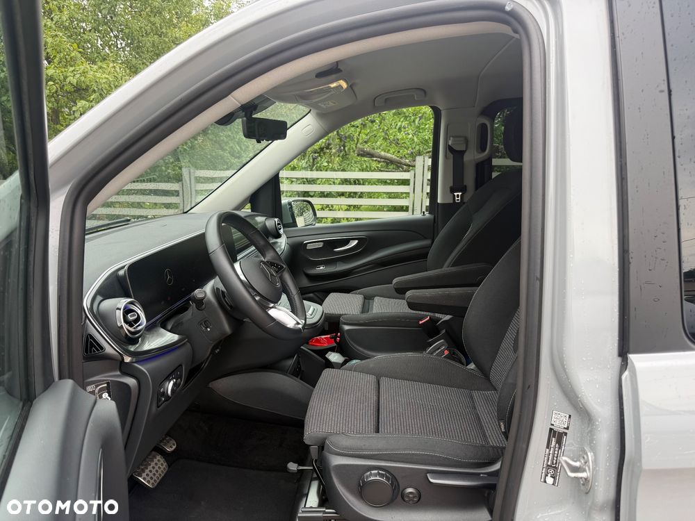 Mercedes-Benz Klasa V 300 d lang 9G-TRONIC Avantgarde - 4