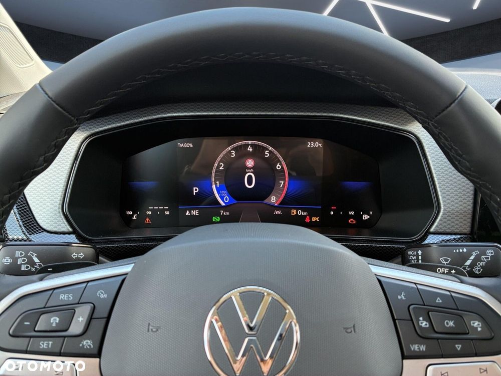 Volkswagen T-Cross - 17