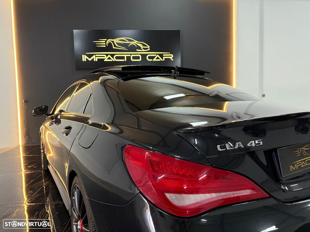 Mercedes-Benz CLA 45 AMG 4Matic 7G-DCT - 14