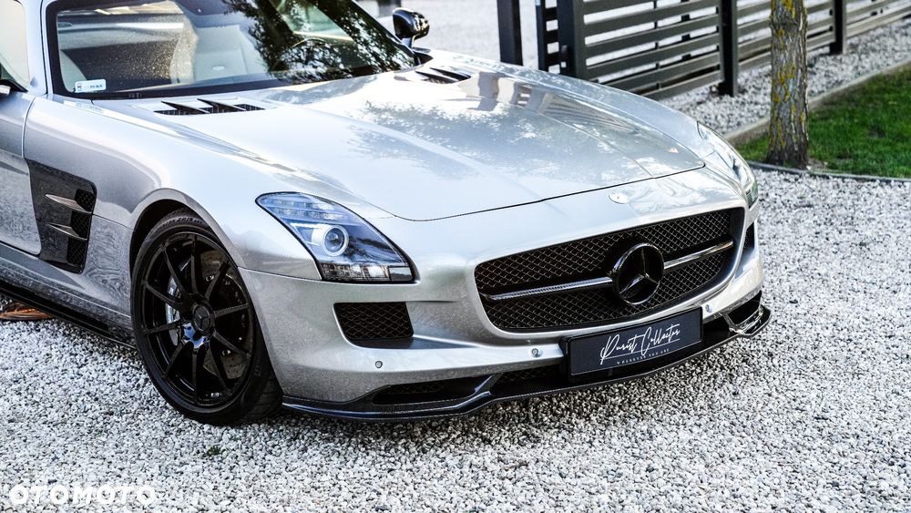 Mercedes-Benz SLS - 5