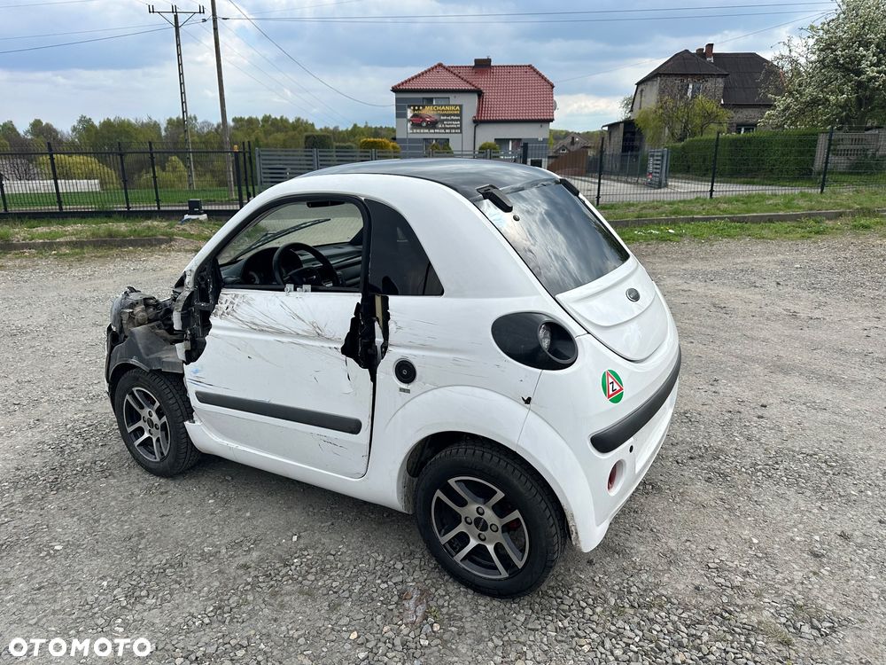 Microcar DUE - 16