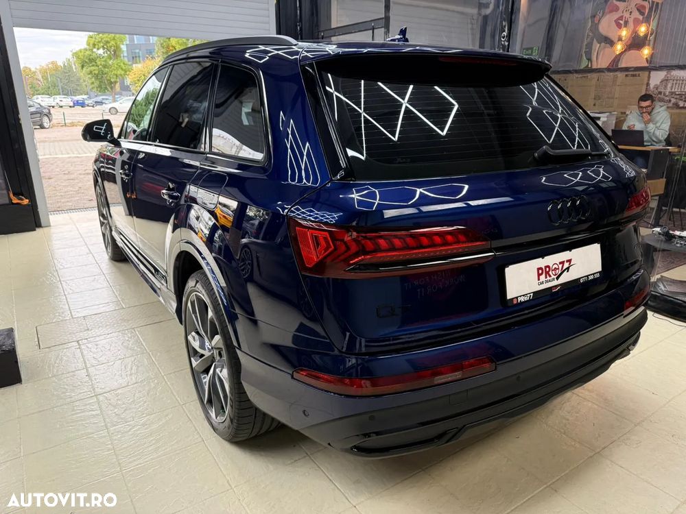 Audi Q7 3.0 55 TFSIe quattro Tiptronic S Line - 4
