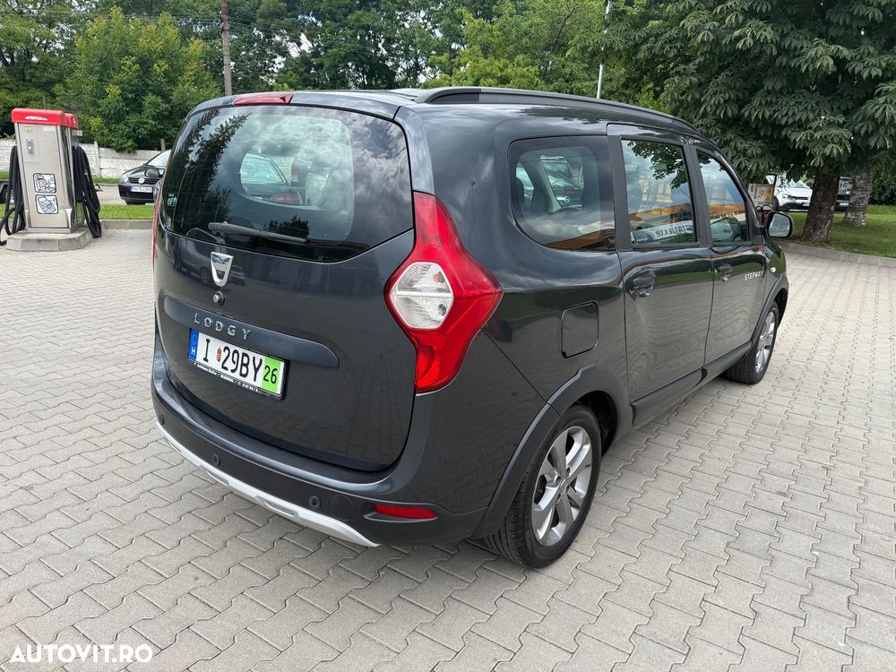 Dacia Lodgy 1.2 TCe Stepway - 2