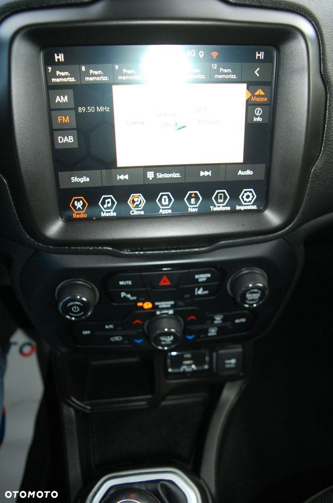 Jeep Renegade - 25