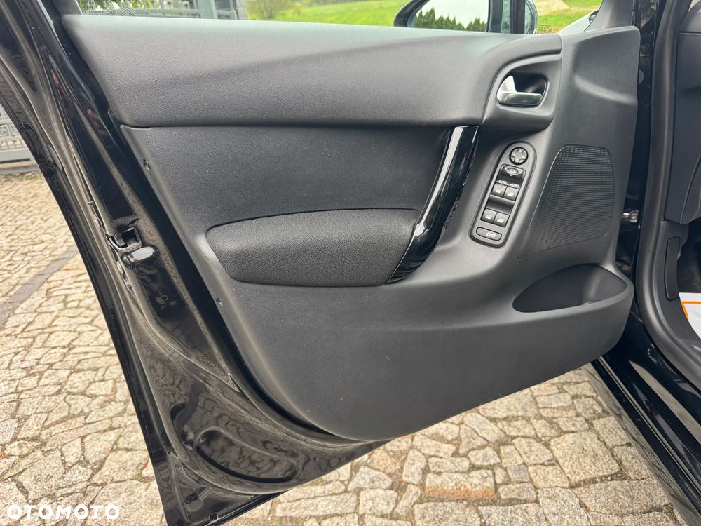 Citroën C3 e-HDi 70 EGS Selection - 28