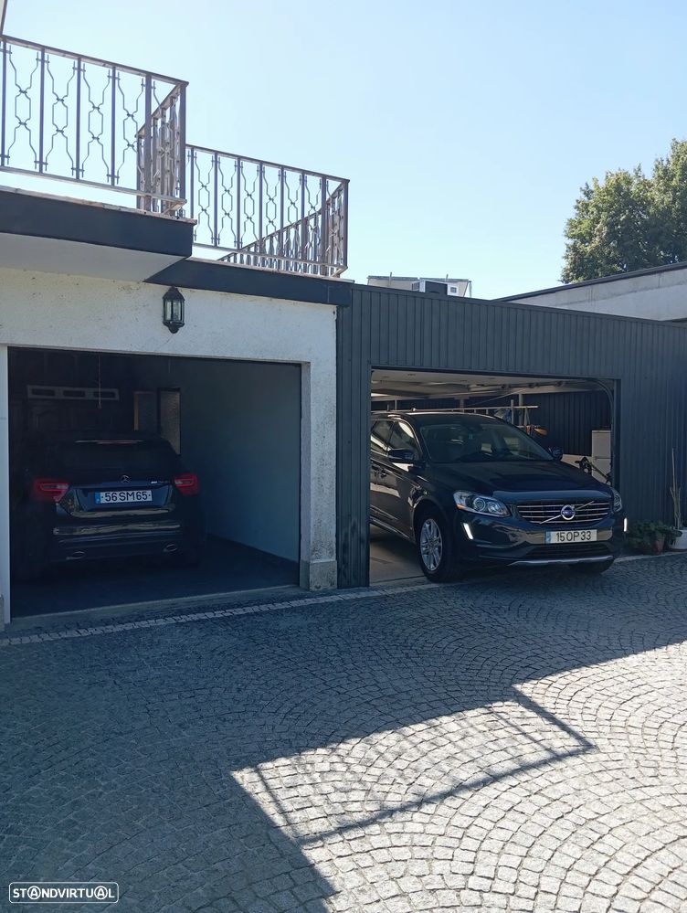 Volvo XC 60 2.0 D4 Momentum Geartronic - 12