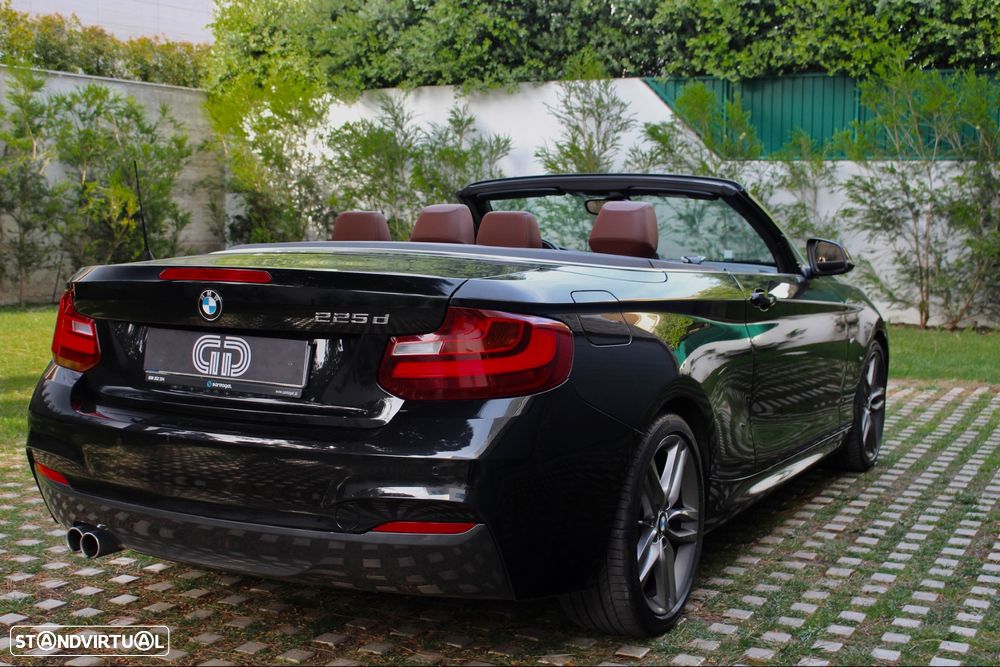 BMW 225 d Cabrio Pack M Auto - 33