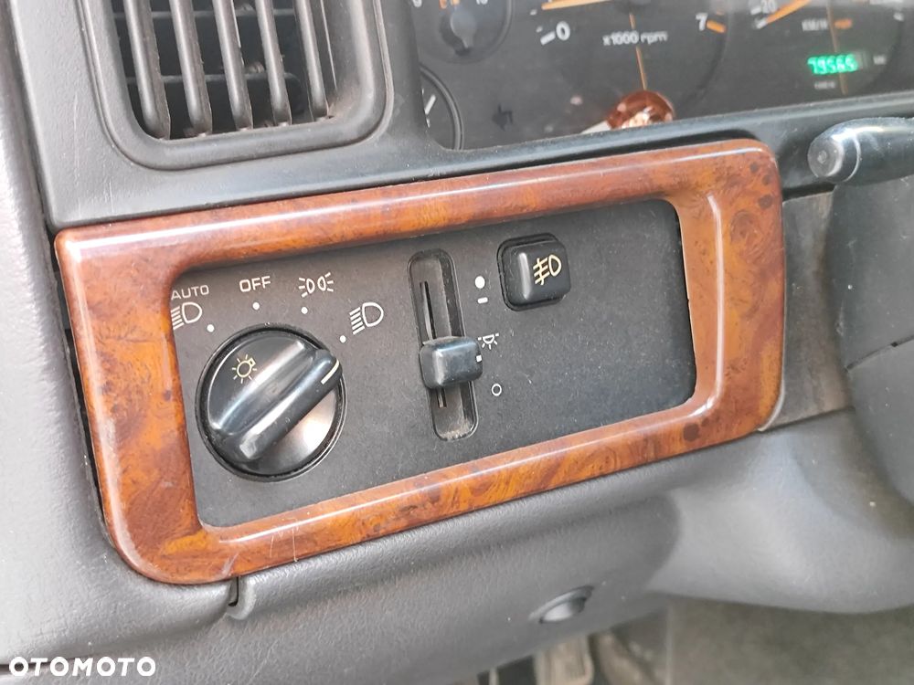 Jeep Grand Cherokee - 20