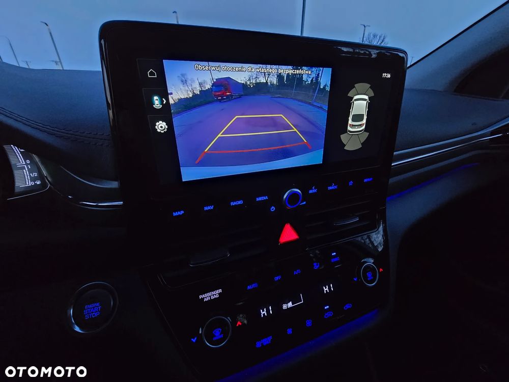 Hyundai IONIQ Hybrid Premium - 10
