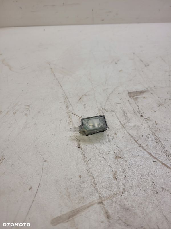 LAMPKA PROJEKTOR LED KLAMKI AUDI A4 B9 A5 8W A5 8W0947133 - 1