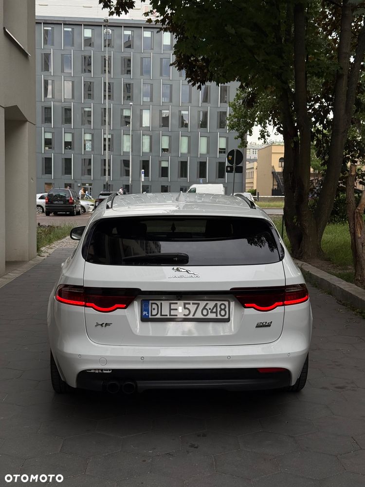 Jaguar XF 20d AWD R-Sport - 4
