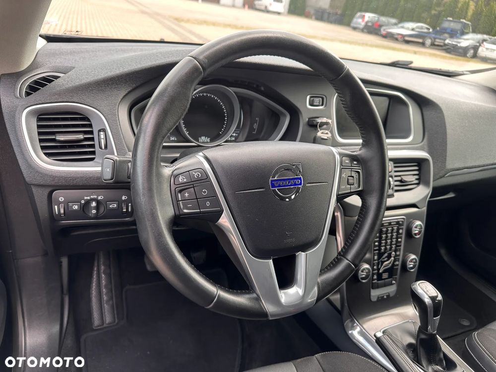 Volvo V40 - 20
