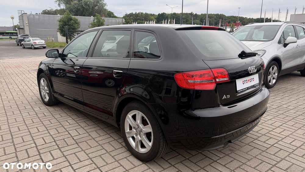 Audi A3 Sportback - 14