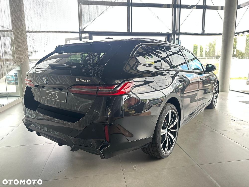 BMW Seria 5 530e xDrive PHEV M Sport - 7