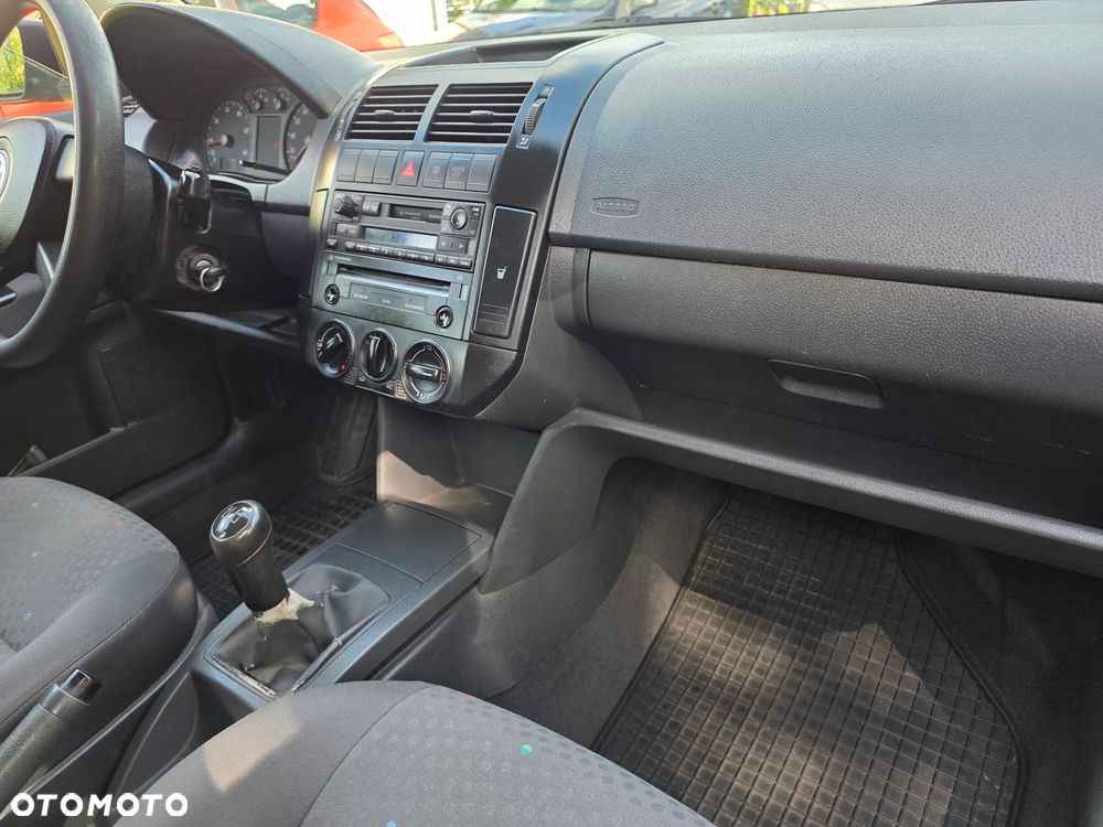 Volkswagen Polo 1.2 Comfortline - 19