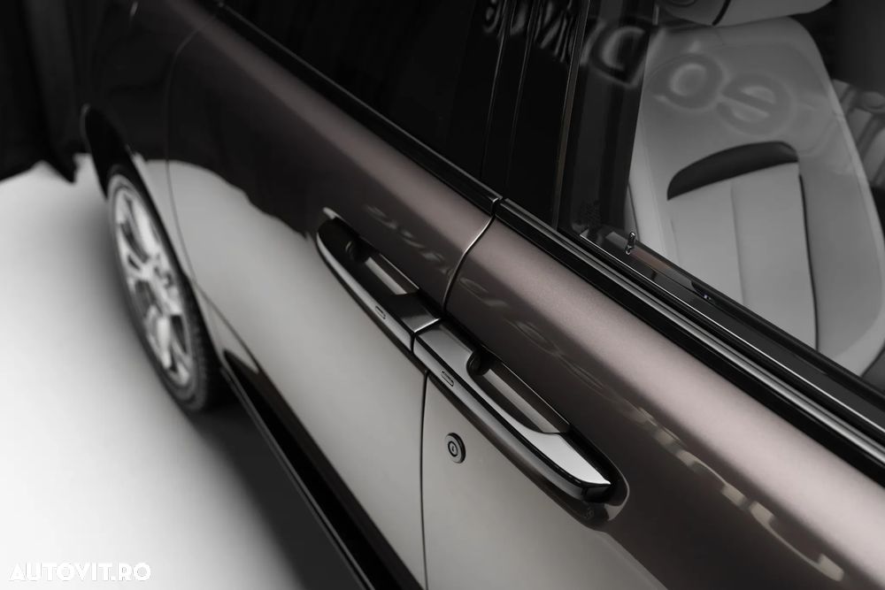 Rolls-Royce Cullinan Standard - 14