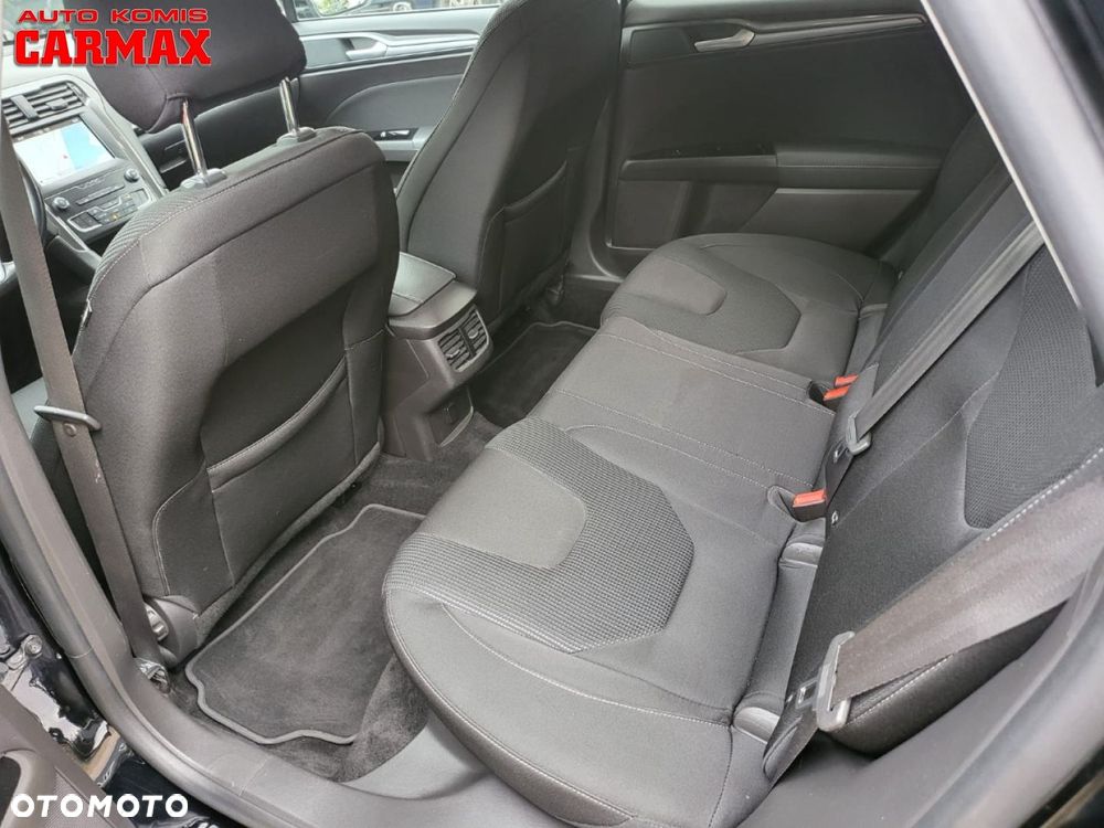 Ford Mondeo - 29